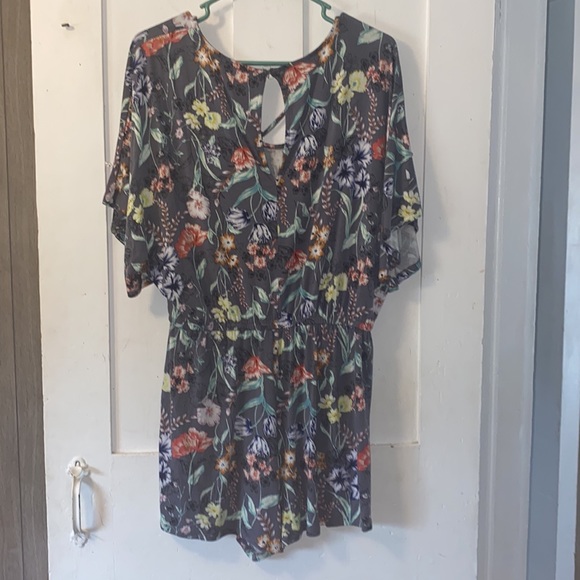 Xhilaration Romper - Picture 5 of 6